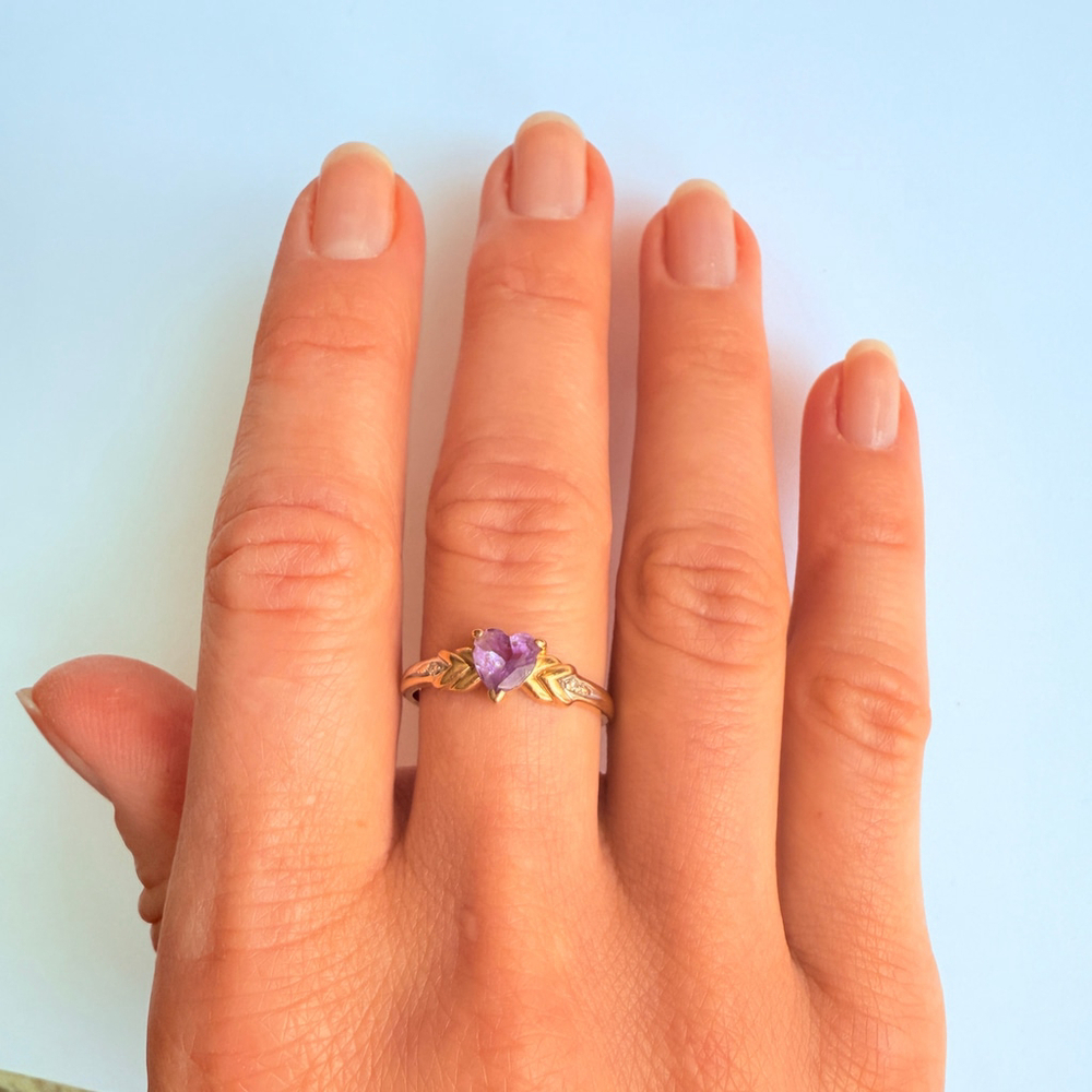 14K Yellow Solid Gold .55 CT Amethyst Shape Heart Natural Diamond Love Band Ring - Picture 8 of 11